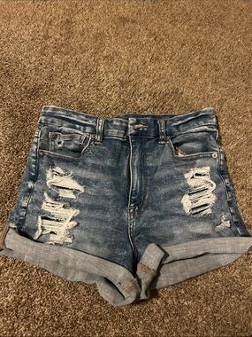 American eagle  Distressed Roll Cuff Denim Shorts curvy hi rise shortie size 6